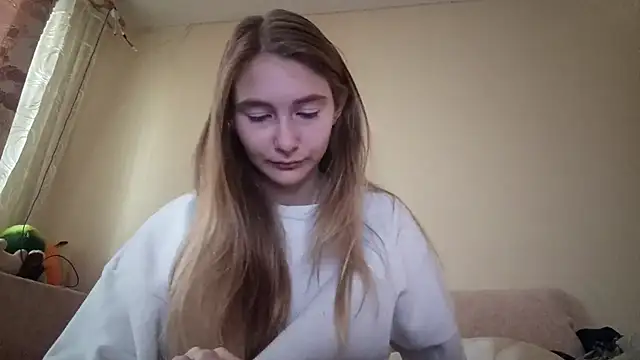 Snapshot of Nymera_flare chatting on September 18, 5:53 am Nymera flare online show from September 18, 5:53 am