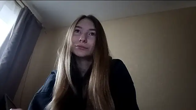 Nymera flare online show from December 18, 7:58 am