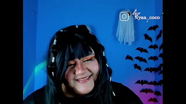 Snapshot of Nyaa_Coco chatting on October 21, 10:32 pm Nyaa Coco online show from October 21, 10:32 pm