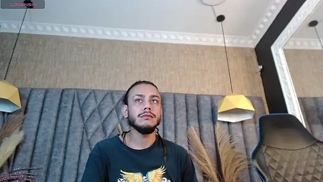 Snapshot of Boss_Domiinator chatting on October 1, 3:12 am Boss Domiinator online show from October 1, 3:12 am