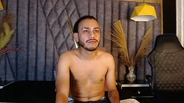 Snapshot of Boss_Domiinator chatting on October 10, 3:27 am Boss Domiinator online show from October 10, 3:27 am