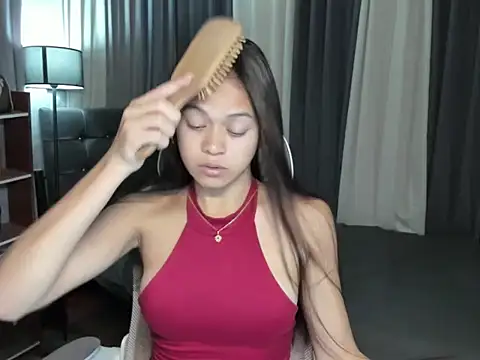 Snapshot of Seductive_Margaux chatting on March 19, 9:52 pm Seductive Margaux online show from March 19, 9:52 pm