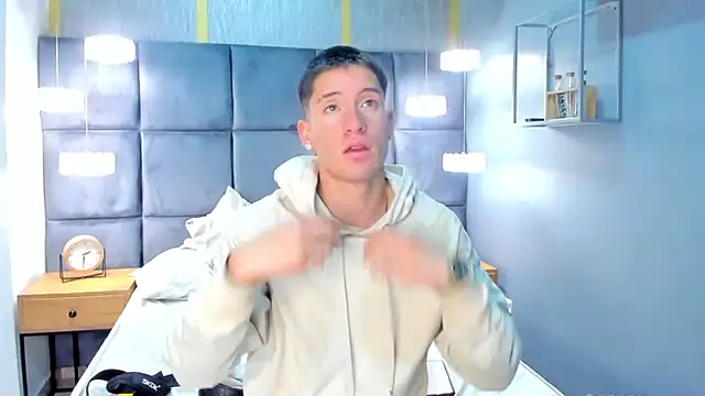 Snapshot of HunterHeat_ chatting on September 19, 12:50 pm HunterHeat online show from September 19, 12:50 pm