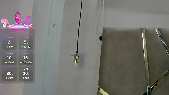 Snapshot of HunterHeat_ chatting on October 12, 12:15 pm HunterHeat online show from October 12, 12:15 pm