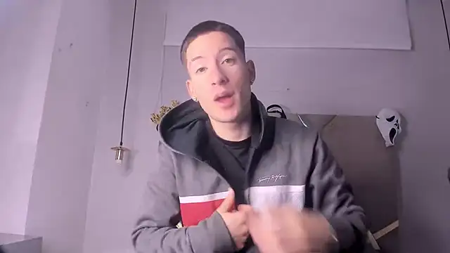 Snapshot of HunterHeat_ chatting on October 23, 11:53 am HunterHeat online show from October 23, 11:53 am