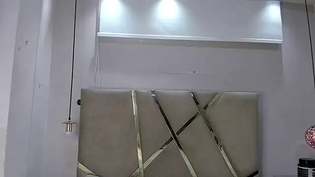 Snapshot of HunterHeat_ chatting on October 31, 1:01 pm HunterHeat online show from October 31, 1:01 pm