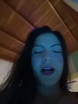 alilith online show from January 9, 7:04 pm