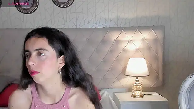 Snapshot of EmmaaGrey chatting on October 1, 1:17 pm EmmaaGrey online show from October 1, 1:17 pm