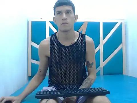 Snapshot of dilan_abraham12 chatting on September 8, 7:35 pm dilan abraham12 online show from September 8, 7:35 pm