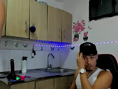 Snapshot of dilan_abraham12 chatting on October 12, 4:55 am dilan abraham12 online show from October 12, 4:55 am