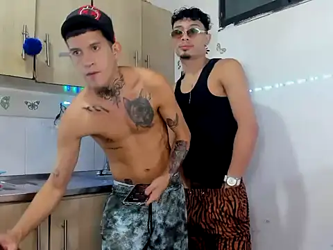 Snapshot of dilan_abraham12 chatting on October 15, 5:18 am dilan abraham12 online show from October 15, 5:18 am