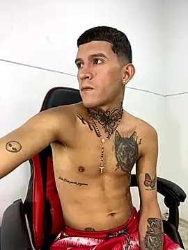 Snapshot of dilan_abraham12 chatting on October 24, 3:03 am dilan abraham12 online show from October 24, 3:03 am