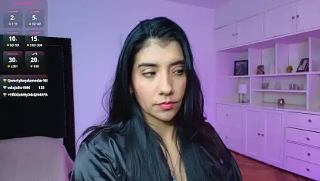 Snapshot of nina_moen chatting on October 9, 10:46 am nina moen online show from October 9, 10:46 am