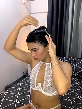 AngelHille online show from November 3, 7:48 pm