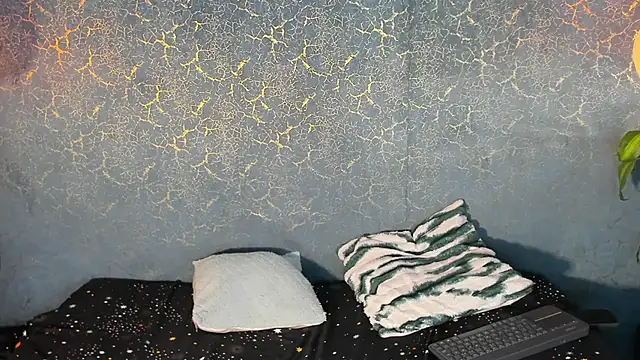 zorre  online show from October 14, 6:52 pm