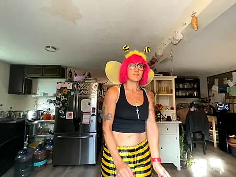 Snapshot of kinkycanner chatting on October 26, 10:15 pm kinkycanner online show from October 26, 10:15 pm