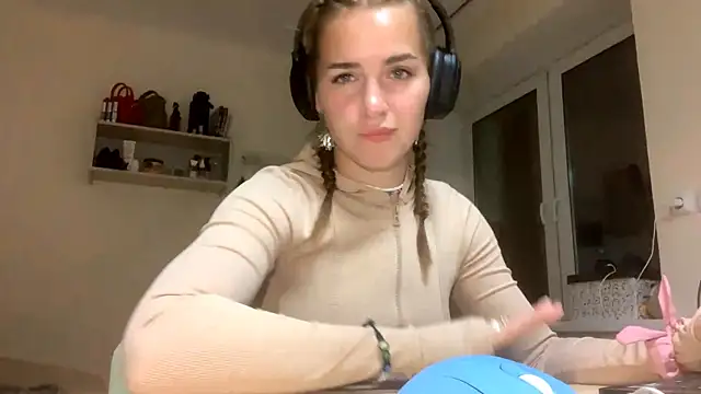 BunnyTiedeman online show from September 24, 5:49 pm