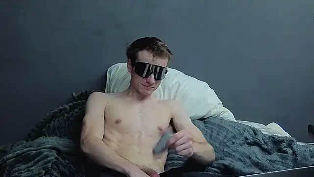 maskedboy1 online show from May 2, 11:37 am