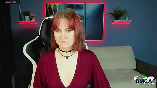 Roxy foxi online show from September 19, 8:05 am