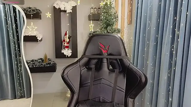 Roxy foxi online show from December 22, 8:11 am