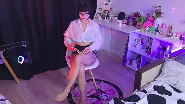 Snapshot of Night_angell69 chatting on December 3, 12:03 pm Night angell69 online show from December 3, 12:03 pm