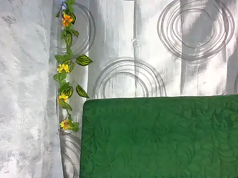 Snapshot of angel_ofgod chatting on October 13, 6:35 am angel ofgod online show from October 13, 6:35 am