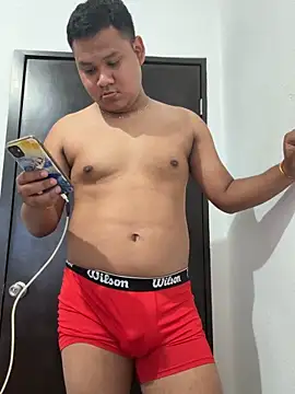 Snapshot of Danimiles chatting on March 9, 4:22 pm Danimiles online show from March 9, 4:22 pm