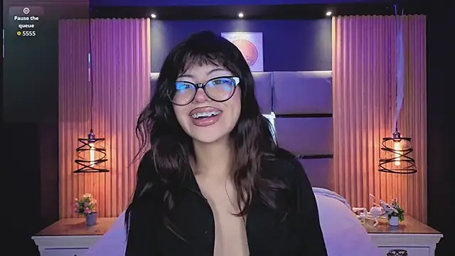 AlanaWalker9 online show from January 12, 3:45 am