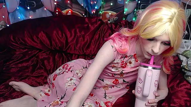 Snapshot of yutachka chatting on February 18, 9:33 pm yutachka online show from February 18, 9:33 pm