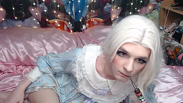 Snapshot of yutachka chatting on March 15, 10:16 pm yutachka online show from March 15, 10:16 pm