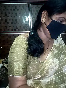 Snapshot of Mee_harini-telugupilla chatting on June 21, 4:04 am Mee harini-telugupilla online show from June 21, 4:04 am