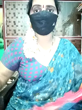Snapshot of Mee_harini-telugupilla chatting on June 28, 6:47 pm Mee harini-telugupilla online show from June 28, 6:47 pm