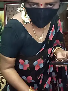 Snapshot of Mee_harini-telugupilla chatting on July 4, 6:25 pm Mee harini-telugupilla online show from July 4, 6:25 pm