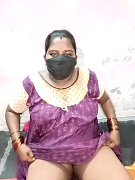 Snapshot of chubby_babitha-telugu chatting on September 19, 9:48 pm chubby babitha-telugu online show from September 19, 9:48 pm