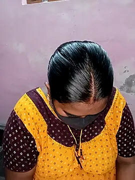 Snapshot of chubby_babitha-telugu chatting on October 2, 6:26 pm chubby babitha-telugu online show from October 2, 6:26 pm