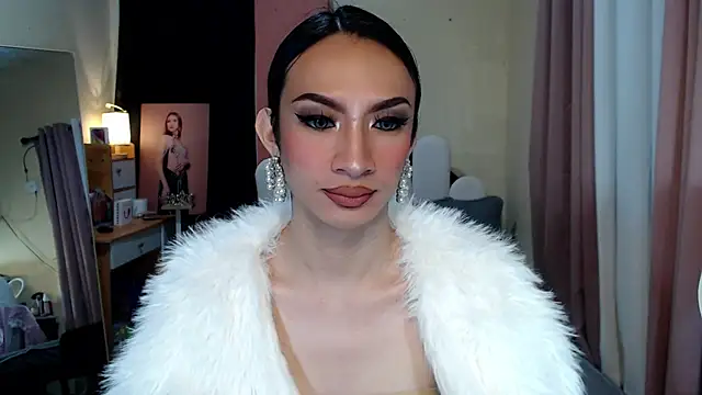 AmandaTheMonsterCock online show from February 10, 10:52 am