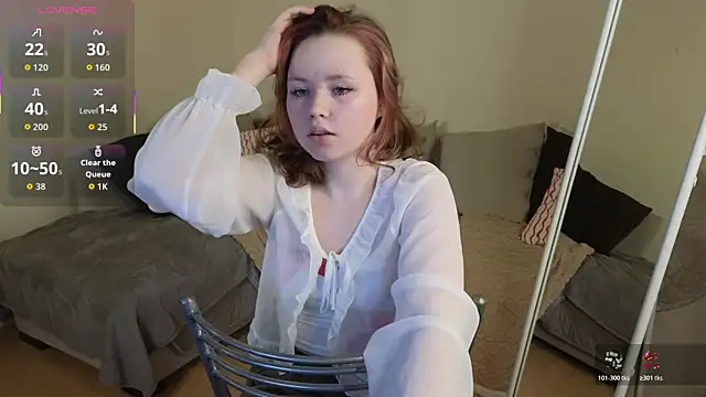 Snapshot of Sweetie_Hope chatting on April 17, 4:32 pm Sweetie Hope online show from April 17, 4:32 pm