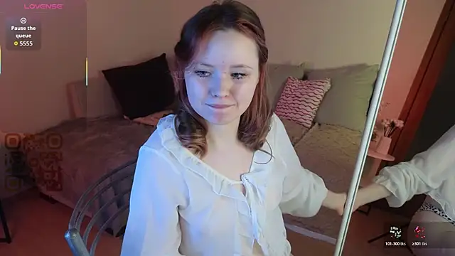 Snapshot of Sweetie_Hope chatting on April 18, 7:58 pm Sweetie Hope online show from April 18, 7:58 pm