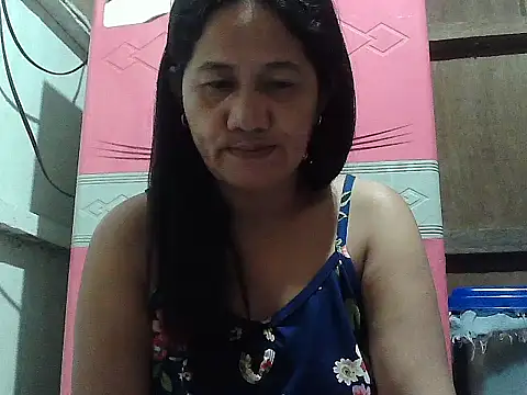 Snapshot of hotmama_063 chatting on September 27, 8:47 pm hotmama 063 online show from September 27, 8:47 pm