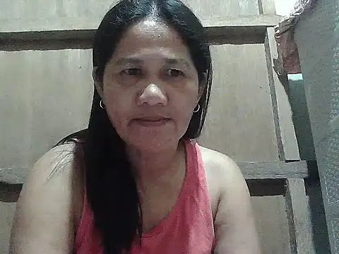 hotmama 063 online show from May 13, 9:33 pm
