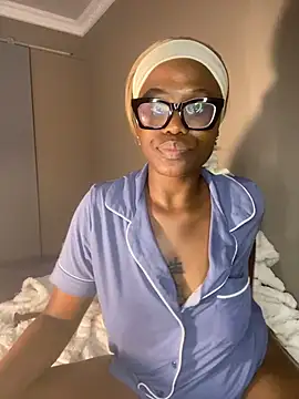 Moonzy77 online show from November 7, 1:16 am