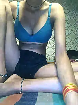 Snapshot of Aidakhan1212 chatting on February 23, 3:09 pm Aidakhan1212 online show from February 23, 3:09 pm