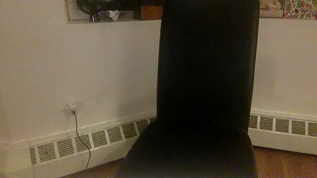 Snapshot of edger4lif3 chatting on October 15, 3:39 am edger4lif3 online show from October 15, 3:39 am