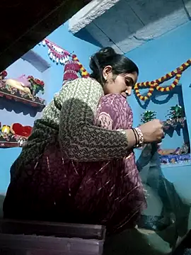 LUCKY cut online show from December 1, 2:44 pm