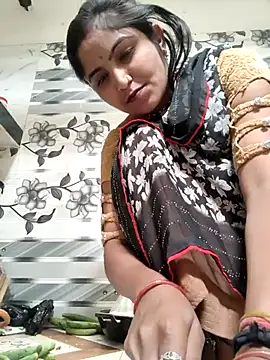 LUCKY cut online show from May 9, 2:50 am