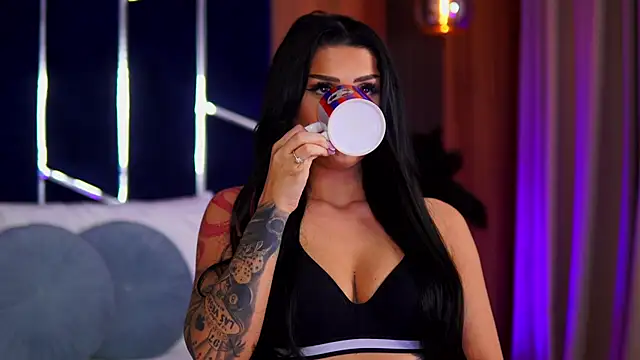 KylieKroftt online show from February 7, 9:07 pm