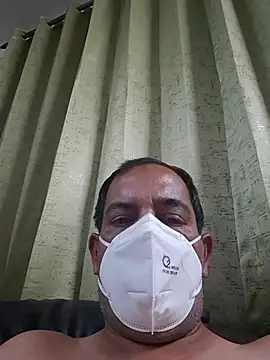 Snapshot of kkkk1882 chatting on October 2, 5:14 am kkkk1882 online show from October 2, 5:14 am