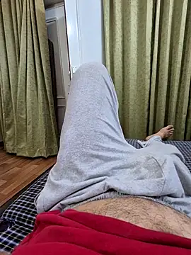 Snapshot of kkkk1882 chatting on October 18, 6:05 am kkkk1882 online show from October 18, 6:05 am