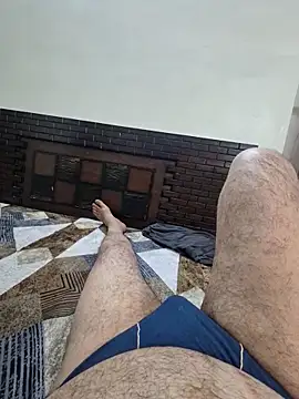 Snapshot of kkkk1882 chatting on December 2, 5:46 am kkkk1882 online show from December 2, 5:46 am