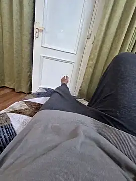 Snapshot of kkkk1882 chatting on December 3, 6:10 am kkkk1882 online show from December 3, 6:10 am